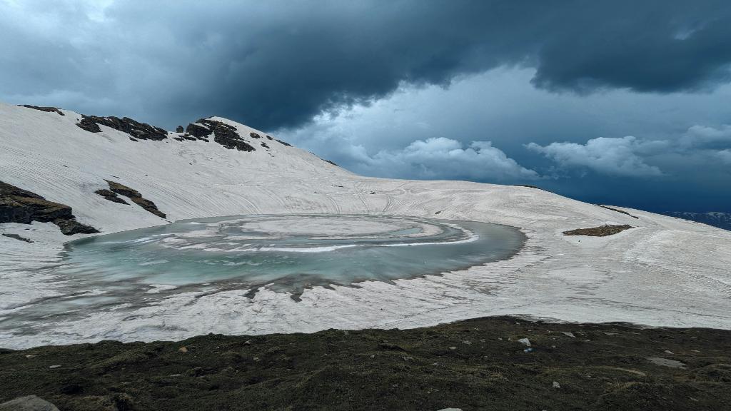 bhrigu_lake.jpg