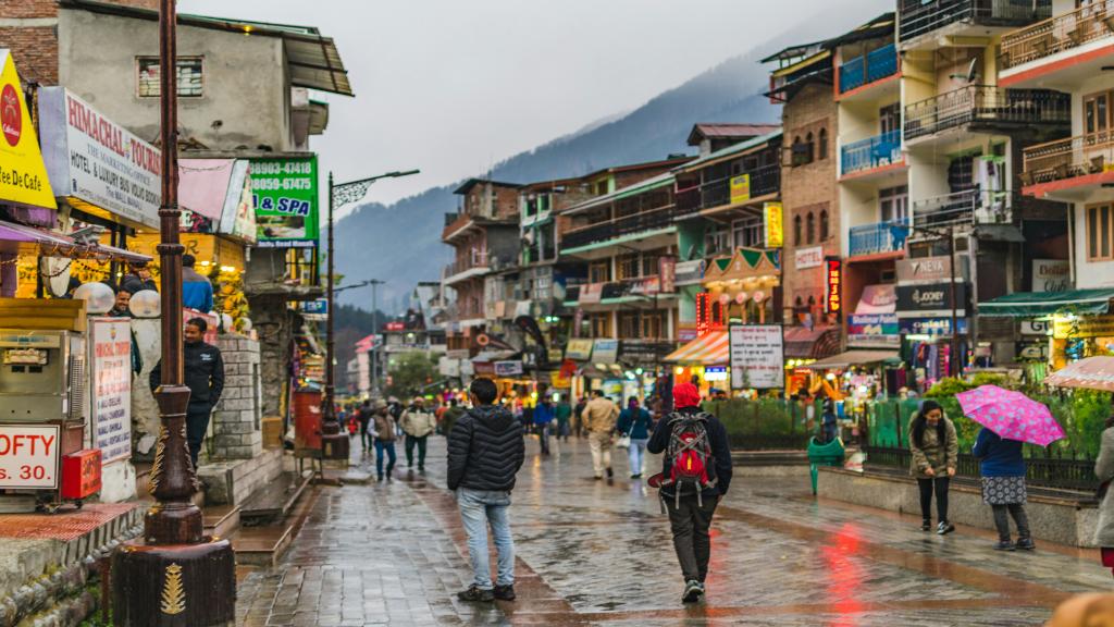 mall_road_manali.jpg